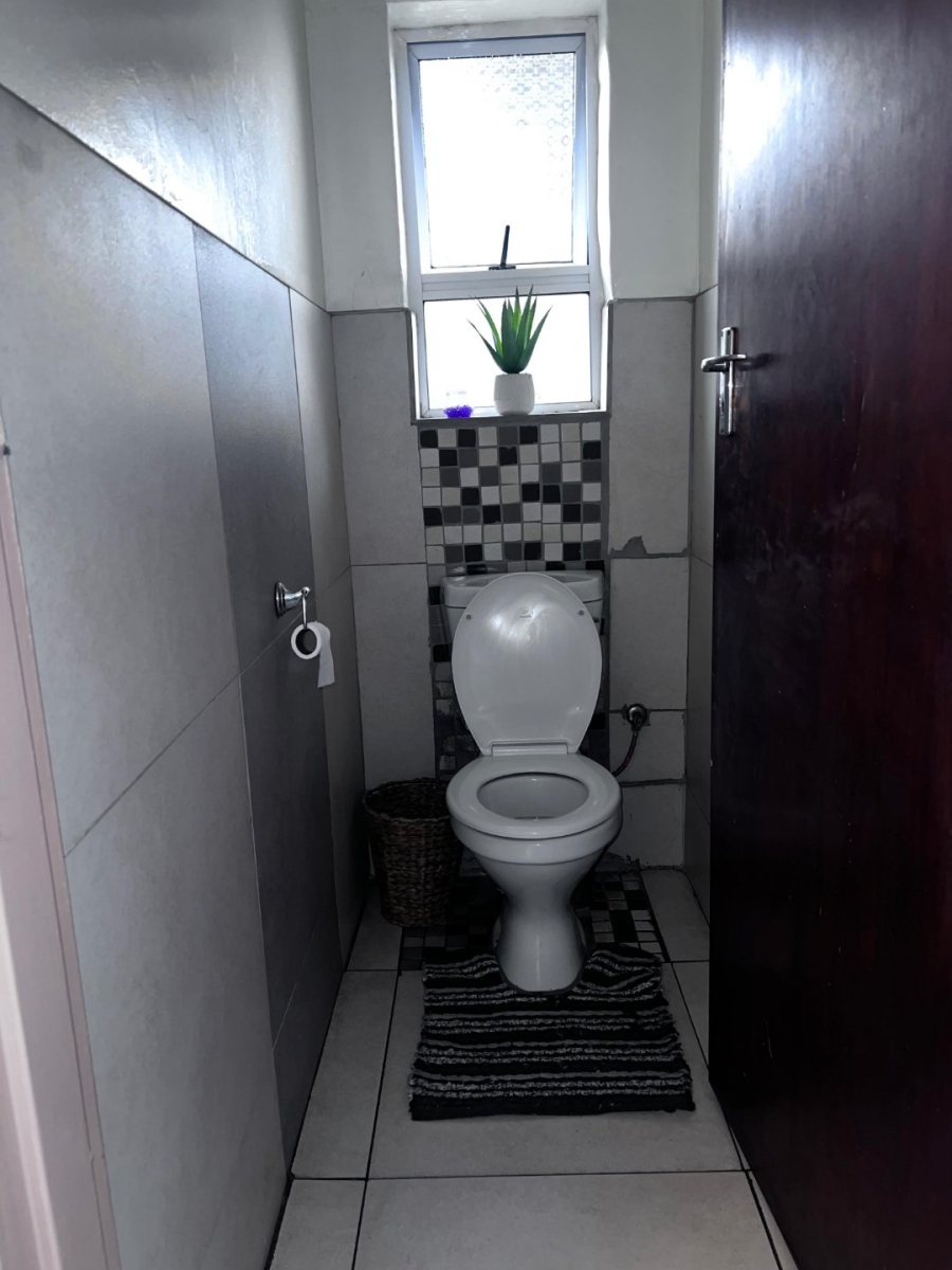 To Let 3 Bedroom Property for Rent in Nooitgedacht Western Cape